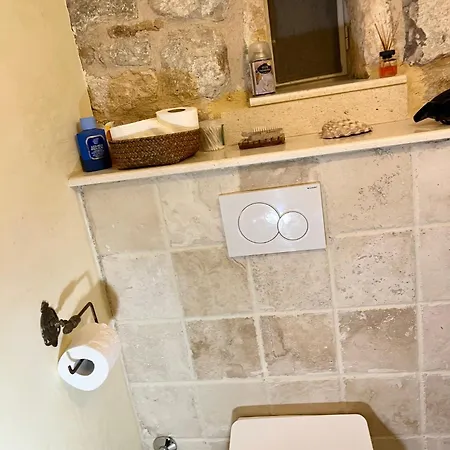 Venus Of The Palace - New Renovated Apartman Split