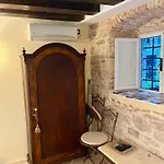 Venus Of The Palace - New Renovated Split